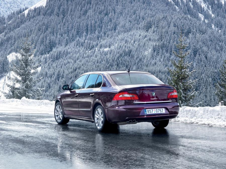  Skoda Superb 4x4 2009 года  (фото 7 из 19)